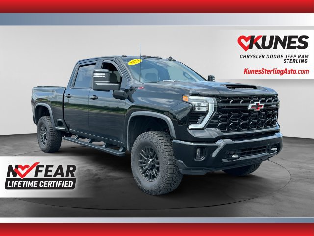 Used 2024 Chevrolet Silverado 2500 ZR2 w/ Technology Package AWD/4WD image 1
