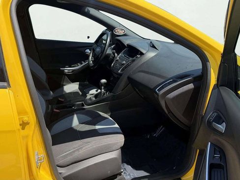 Used 2017 Ford Focus ST FWD image 13