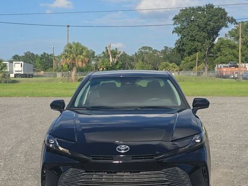 Used 2025 Toyota Camry LE FWD image 3