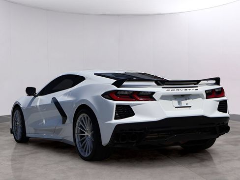 Used 2024 Chevrolet Corvette Stingray Coupe w/ 1LT RWD image 5
