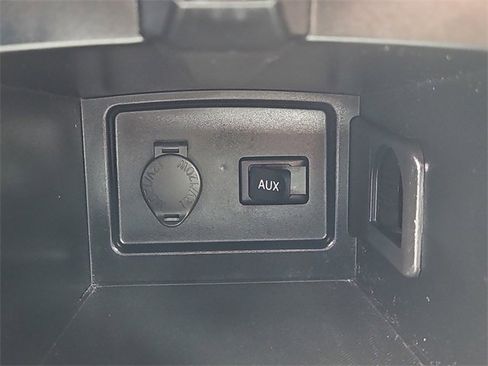 Used 2009 Toyota Camry LE image 16