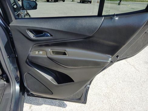 Used 2023 Chevrolet Equinox LT FWD image 28
