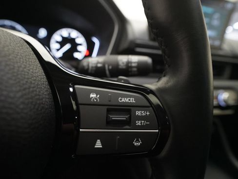Certified 2025 Honda Pilot Touring image 20