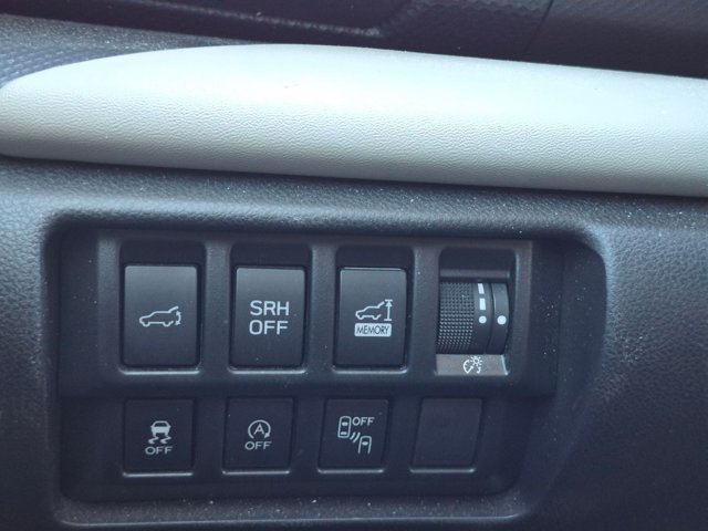 Used 2024 Subaru Forester Limited AWD/4WD image 11