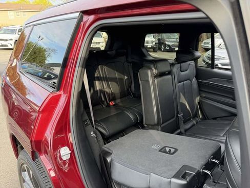 Used 2022 Jeep Grand Cherokee L Overland AWD/4WD image 16