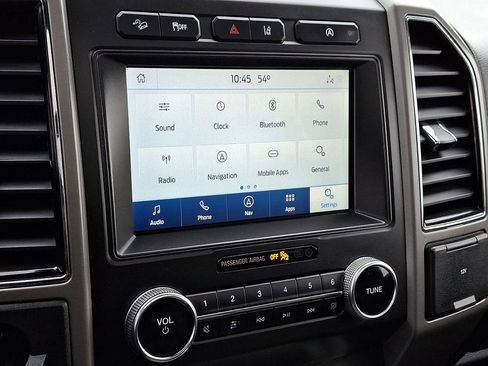 Used 2020 Ford Expedition XLT w/ Equipment Group 202A AWD/4WD image 14