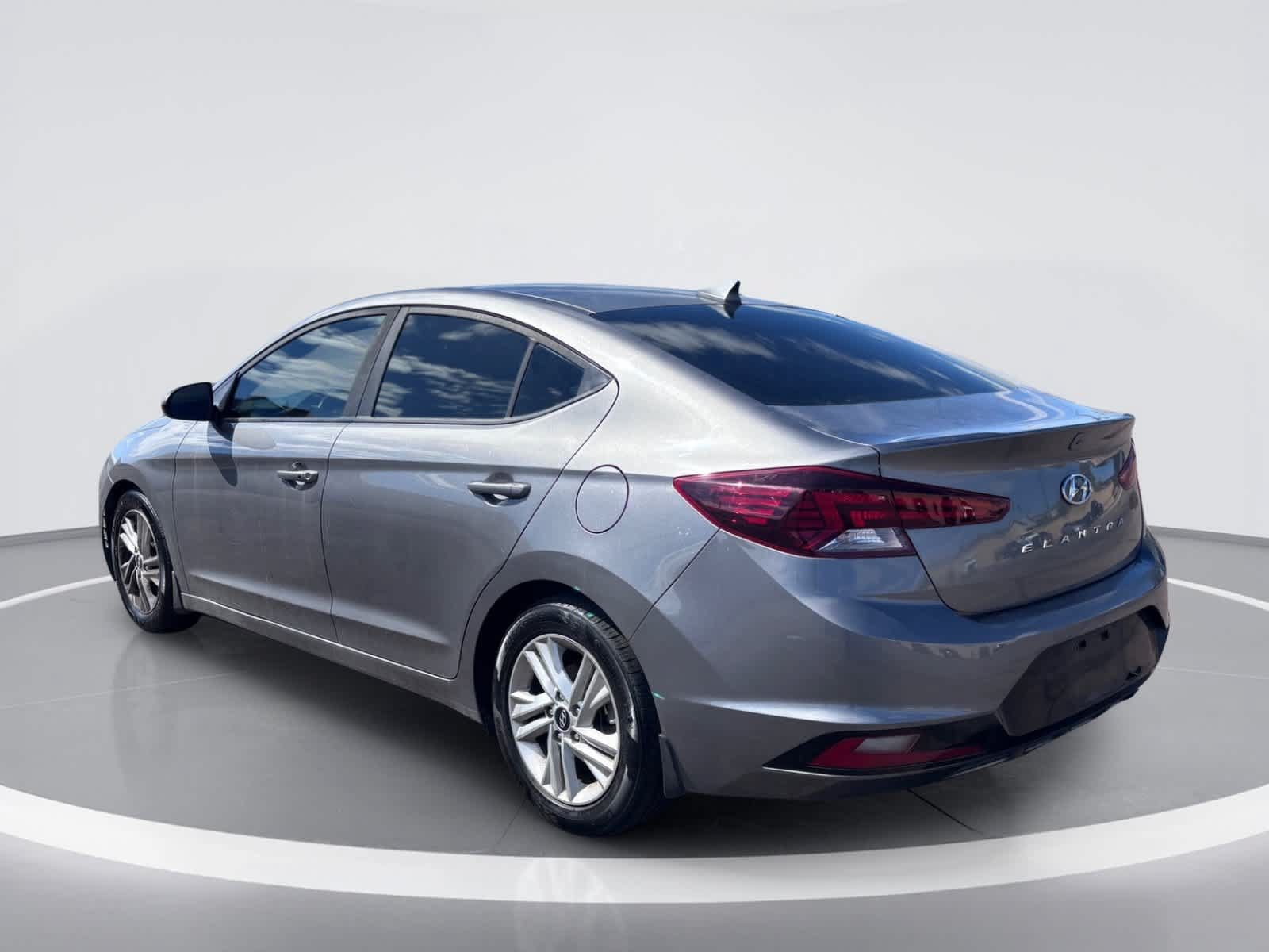 Used 2020 Hyundai Elantra Value Edition FWD image 4