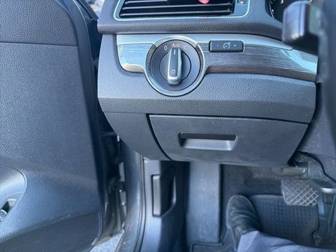 Used 2017 Volkswagen Passat 1.8T SE image 8