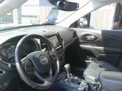 Used 2021 Jeep Cherokee Limited AWD/4WD image 20