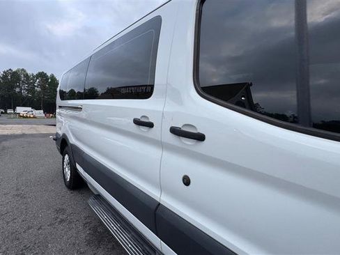Used 2016 Ford Transit 350 XLT RWD image 19