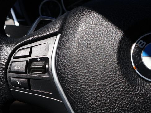 Used 2017 BMW 330i Sedan w/ Premium Package image 23