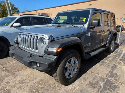Used 2021 Jeep Wrangler Unlimited Sport image 3