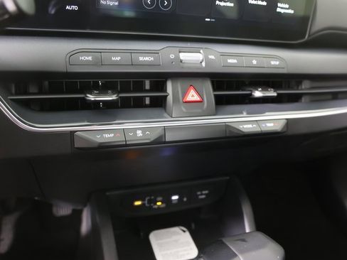 New 2026 Kia K4 EX image 14