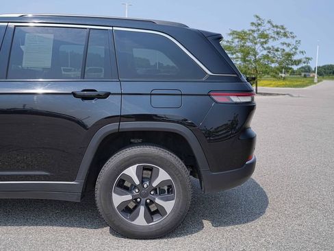 Used 2024 Jeep Grand Cherokee Limited 4xe AWD/4WD image 12