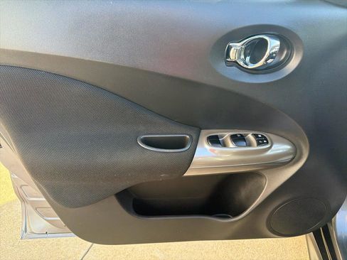 Used 2014 Nissan Juke S image 20