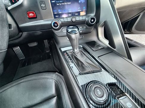 Used 2019 Chevrolet Corvette Stingray Coupe w/ 1LT image 18