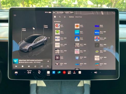Used 2023 Tesla Model 3 Standard Range RWD image 28