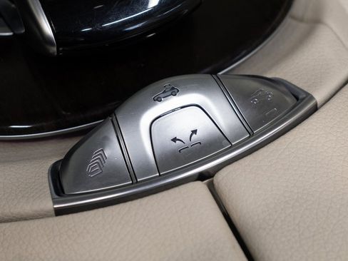 Used 2019 Mercedes-Benz E 450 Cabriolet image 34