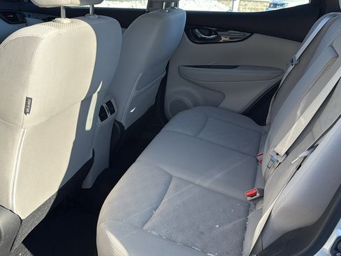 Used 2018 Nissan Rogue Sport SV w/ SV All-Weather Package image 20