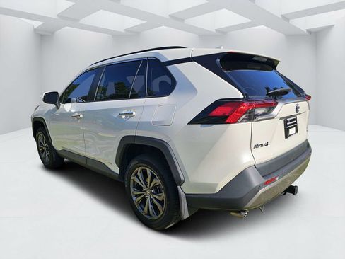 Used 2022 Toyota RAV4 Limited AWD/4WD image 5