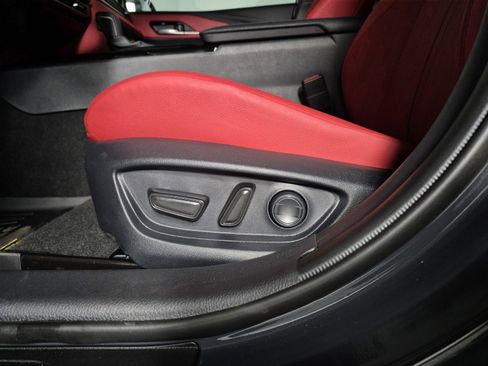 New 2026 Toyota Camry Hybrid image 16