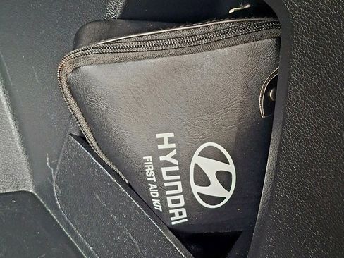 Used 2020 Hyundai Santa Fe SEL image 17