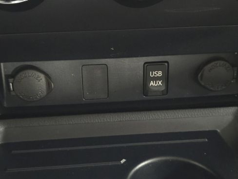 Used 2017 Toyota Tundra SR5 image 31