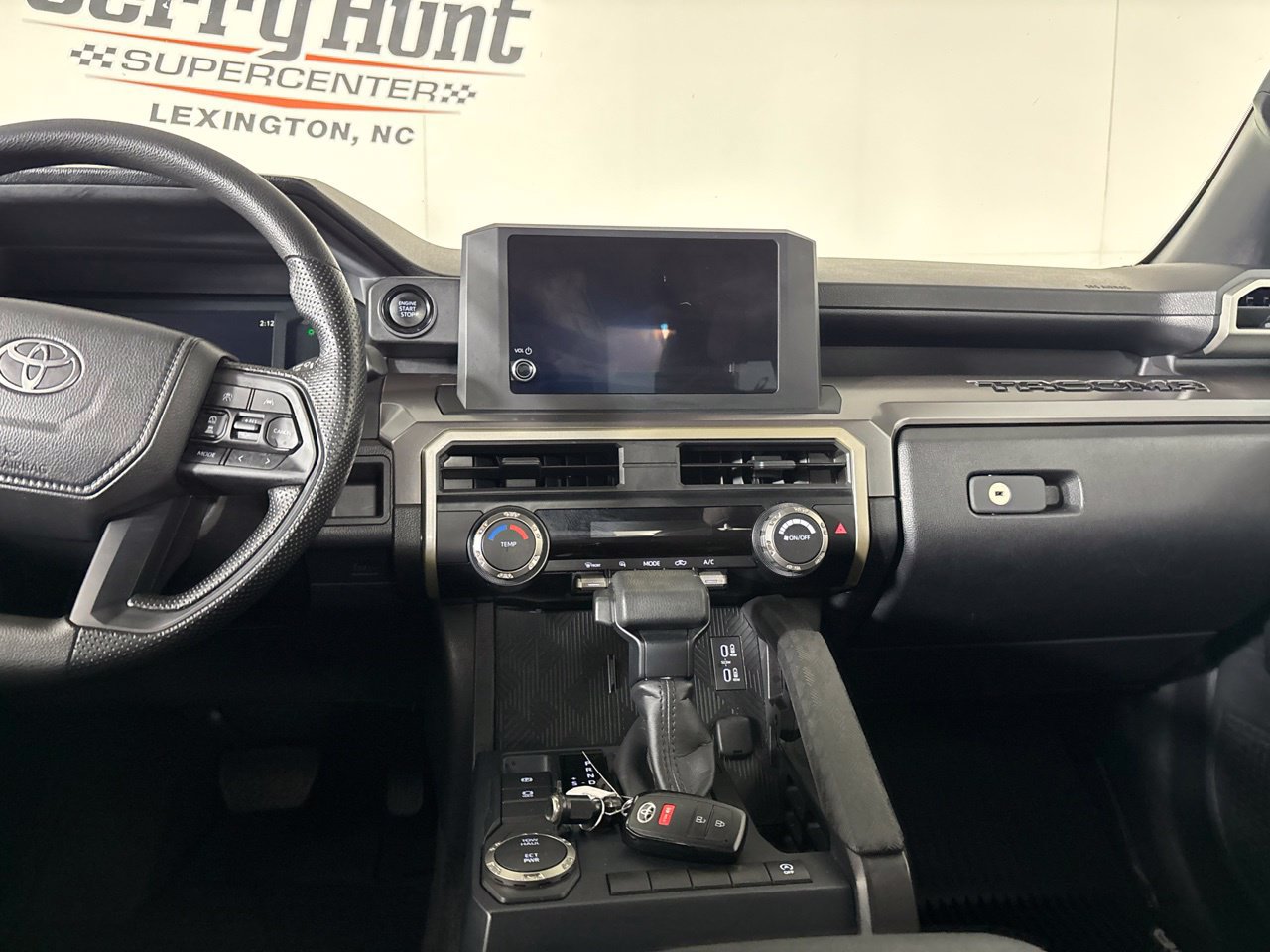 Used 2025 Toyota Tacoma SR5 RWD image 22