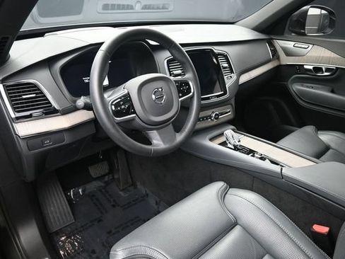 Used 2023 Volvo XC90 B6 Ultimate w/ Protection Package Premier AWD/4WD image 11