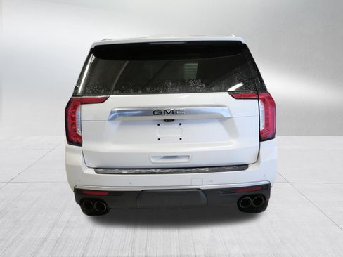 Used 2022 GMC Yukon Denali w/ Denali Premium Package image 6
