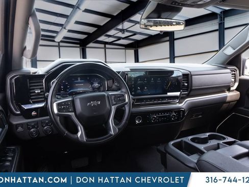 Used 2024 Chevrolet Silverado 1500 RST w/ Redline Edition AWD/4WD image 15
