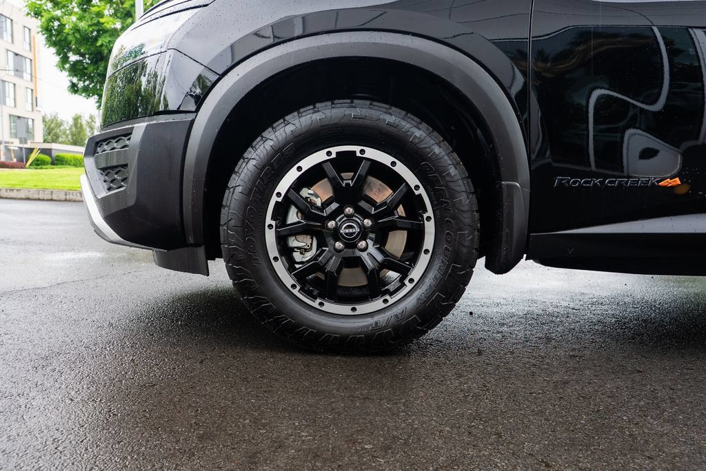 Used 2025 Nissan Pathfinder Rock Creek AWD/4WD image 7