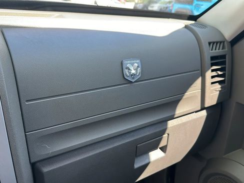 Used 2008 Dodge Nitro SXT AWD/4WD image 34