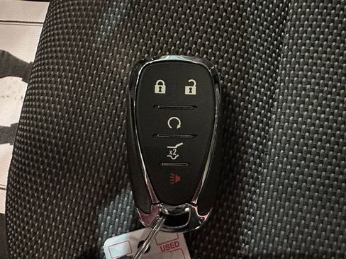 Used 2023 Chevrolet Traverse LT AWD/4WD image 16