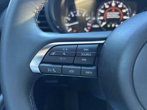 Used 2025 MAZDA MAZDA3 s image 23