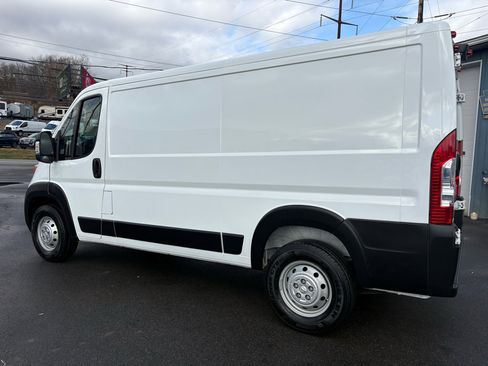 Used 2023 RAM ProMaster 2500 image 3