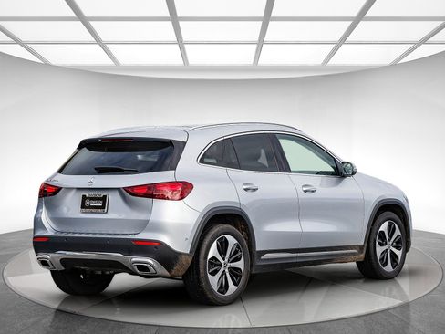 Certified 2025 Mercedes-Benz GLA 250 image 4