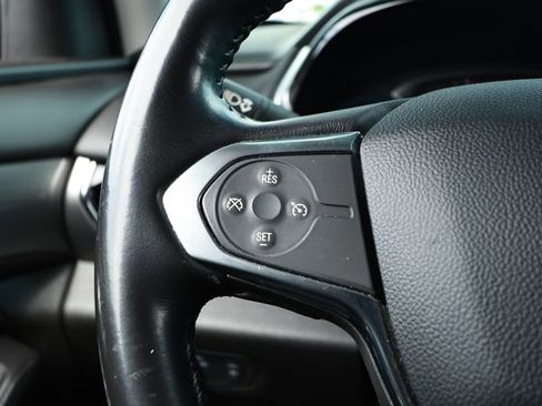 Used 2018 Chevrolet Traverse LT FWD image 13