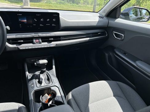 Used 2025 Kia K4 FWD image 17