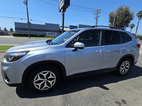 Used 2020 Subaru Forester Premium AWD/4WD image 15