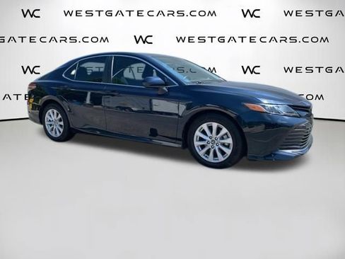 Used 2019 Toyota Camry LE image 2