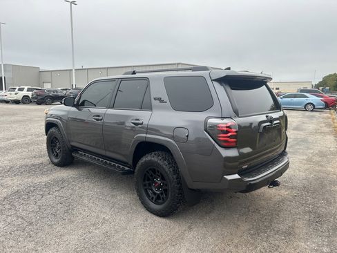 Used 2023 Toyota 4Runner TRD Off-Road Premium image 8