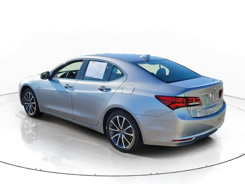 Used 2015 Acura TLX w/ Technology Package FWD image 4