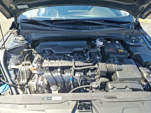 Used 2022 Hyundai Elantra SEL image 29