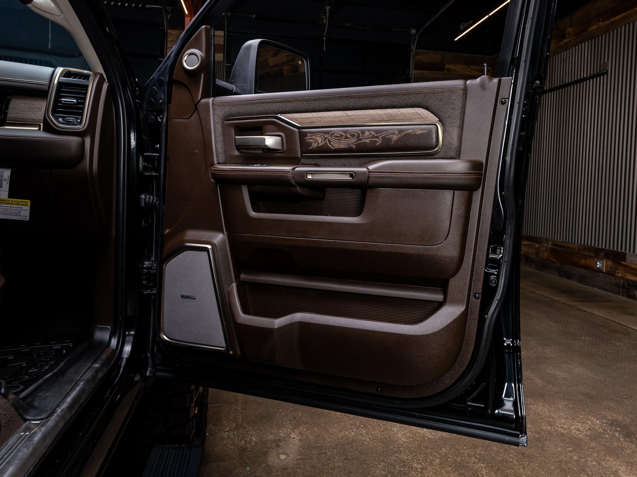 Used 2025 RAM 3500 Longhorn AWD/4WD image 36