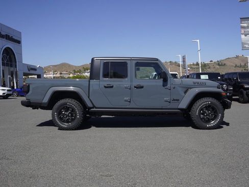 New 2026 Jeep Gladiator Willys image 3