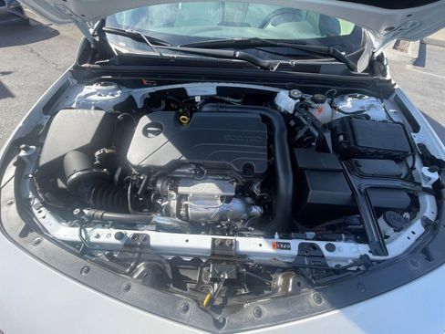 Used 2024 Chevrolet Malibu LT image 32