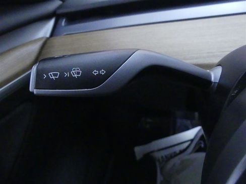 Used 2023 Tesla Model 3 Performance image 17