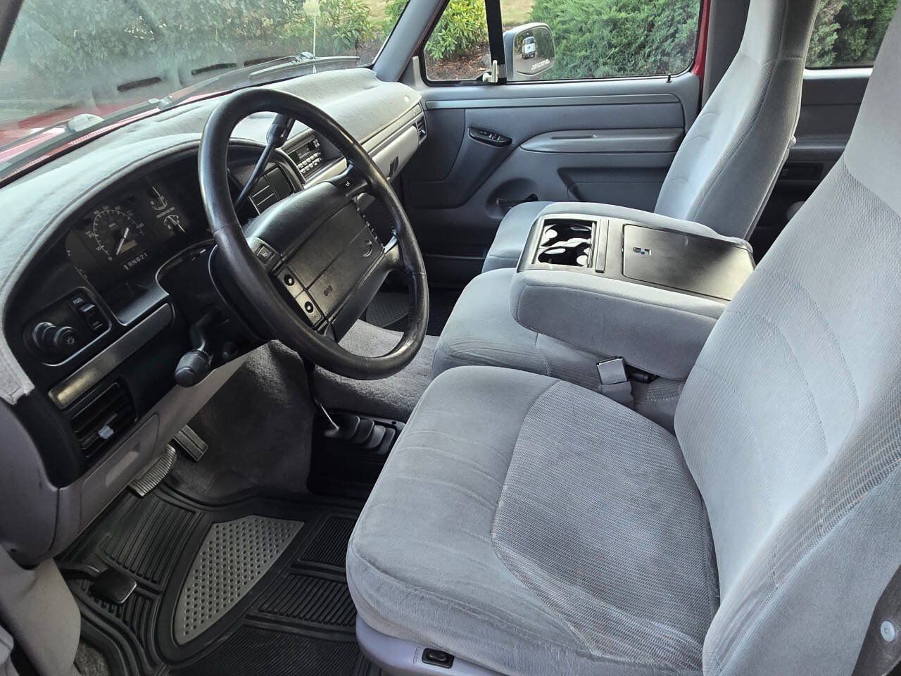Used 1995 Ford F150 XL AWD/4WD image 2