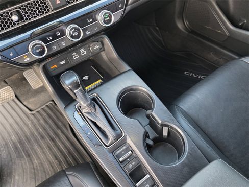 Used 2024 Honda Civic Touring image 18